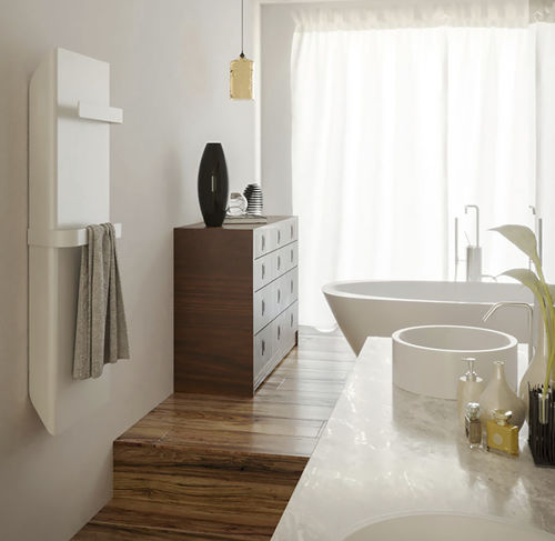 Elektrischer Badheizkörper - ISEO BAINS ALTO 3.0 - CAMPA - modern / Stahl / wandmontiert