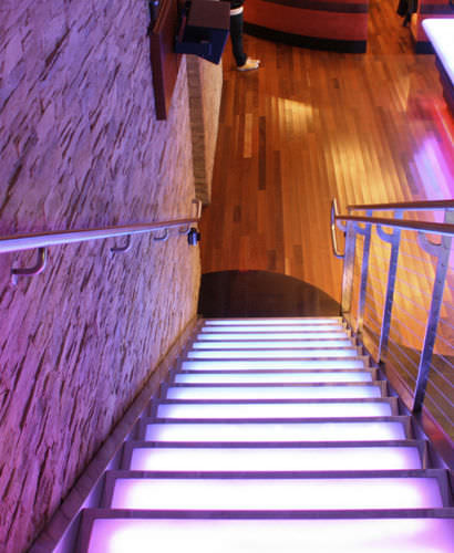 Kunststeinstufe - BIO-GLASS® : WHITE DIAMOND - Coverings ETC