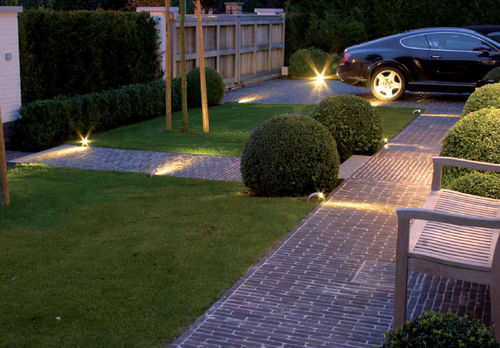 Leuchtpoller für Garten - COURBES OUT : UNO - 100% LIGHT bvba  - modern / Metall / LED
