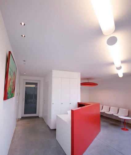 Moderne Deckenleuchte - TUBITO - 100% LIGHT bvba  - linear / Glas / fluoreszierend