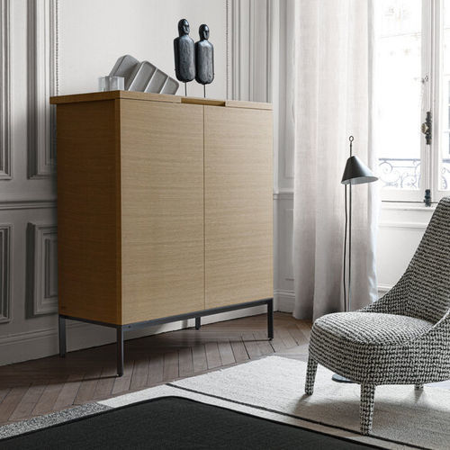Hohes Sideboard - MIDA - MAXALTO - modern / Massivholz / Stahl