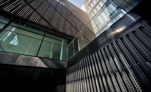 Paneel-Fassadenverkleidung - GESTIM - Stahlbau Pichler - Aluminium / Metall / matt