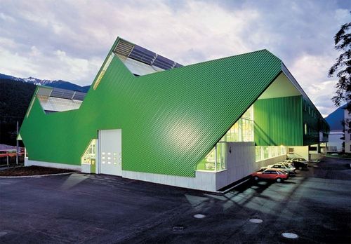 Paneel-Fassadenverkleidung - JENBACH WERKE - Stahlbau Pichler - Blech / Metall / gewellt