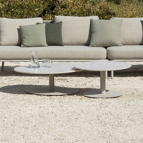 Moderner Couchtisch - Kodo - VINCENT SHEPPARD - Keramik / Gestell aus Aluminium / rund