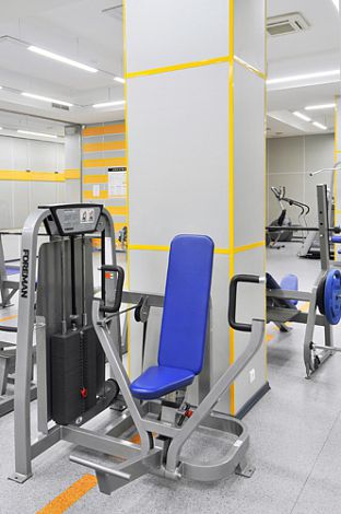 Brustpressbank-Fitnessgerät - FS-401 - Foreman Fitness Europe GmbH - für den Innenraum