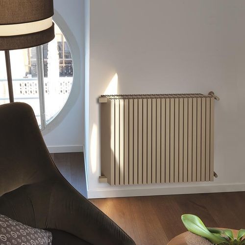 Heißwasser-Heizkörper - OBLIQUO - K8 Radiatori - 0...500 w / modern / Metall