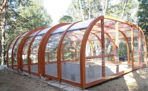 Hohe Schwimmbadüberdachung - EcoCurves - Schiebe / Holz / mit manueller Bedienung