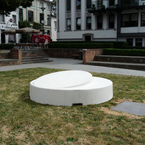 Bank für den öffentlichen Raum / originelles Design - ROUND 2 - URBASTYLE - Beton
