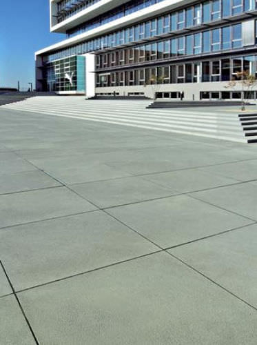 Betonplattenbelag - SCADA - URBASTYLE - Fußgänger / für öffentliche Bereiche