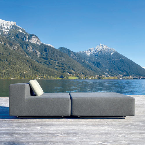 Moderne Ottomane - LOOP - april furniture - Sunbrella® / quadratisch / wasserdicht