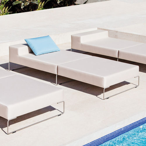 Moderne Sonnenliege - JAMSTER - april furniture - Stoff / Edelstahl / wasserdicht