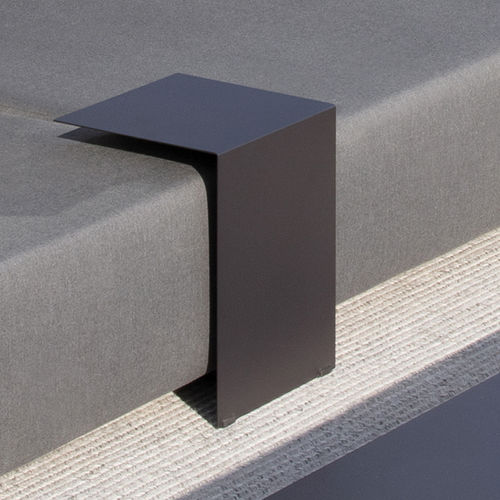 Moderner Beistelltisch - FOLD - april furniture - Edelstahl / Gestell aus rostfreiem Edelstahl / quadratisch