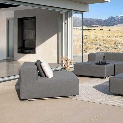 Moderner Kaminsessel - LOOP - april furniture - Stoff / Metall / fleckenabweisend
