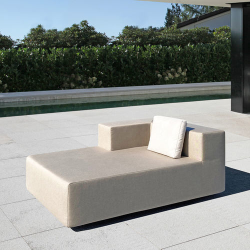 Moderne Récamiere - CHAISE - april furniture - Stoff / Gestell aus Metall / für Außenbereich