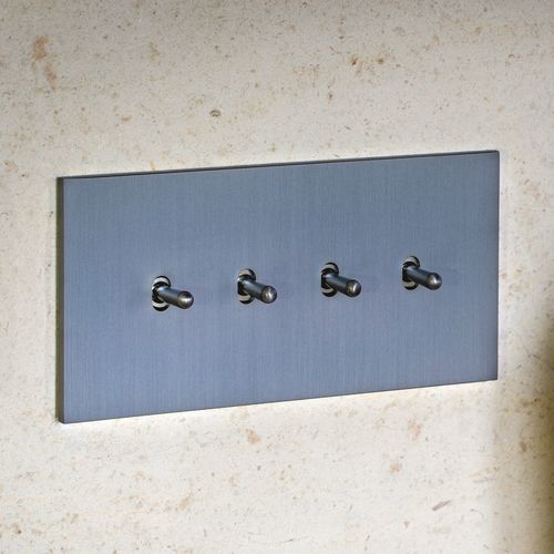 Kippschalter - TRINITY - 6ixtes interrupteurs - Einbau / 4-fach / Messing