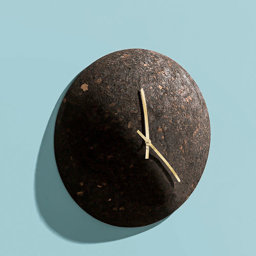 Moderne Uhr - KORTIME - DISCIPLINE - wandmontiert / Analog / Kork