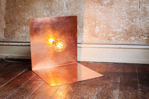 Bodenlampe - 90° - FRAMA - Metall / modern / mit Kabel