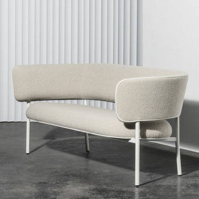 Modernes Sofa - FONT BOLD - mobel copenhagen - Stoff / beige / Zweisitzer