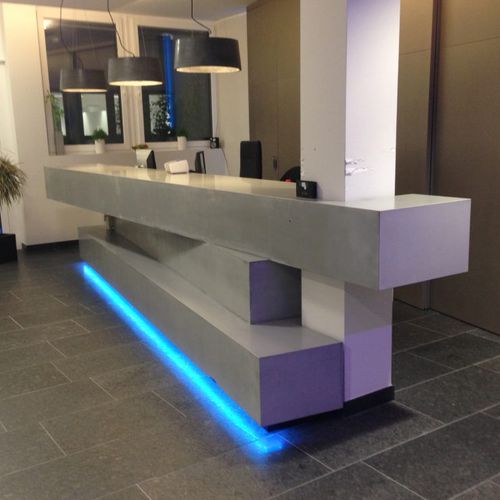 Beton-Empfangstheke - CHAUX DE CONTERN  - Stayconcrete - beleuchtet