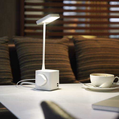 Bürolampe - CUBERT - colebrook bosson saunders - Metall / modern / mit Kabel
