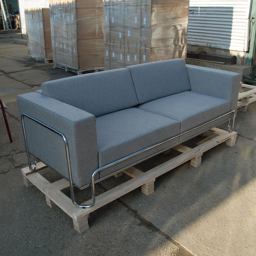 Modernes Sofa - KODRETA - KODRETA furniture, s.r.o. - Stoff / Leder / mit Armlehnen