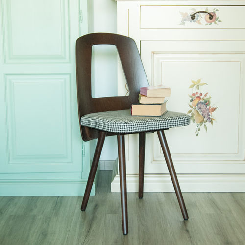 Vintage-Stuhl - BERRY - KODRETA furniture, s.r.o. - für den Innenraum / Holz / Stoff