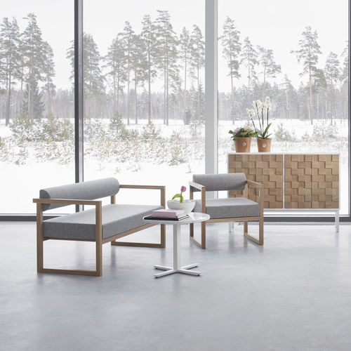Modernes Sofa - RELOAD - A 2 designers - Stoff / mit abnehmbarem Kissen / mit Kufengestell