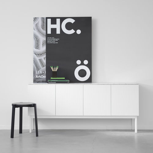 Modernes Sideboard - BEAM - A 2 designers - Eiche / MDF / gestrichenes Holz