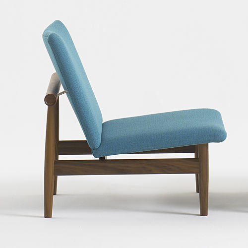 Kaminsessel / skandinavisches Design - 137 - House of Finn Juhl – Onecollection - Stoff / Nussbaum / Eiche