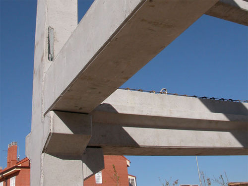 Stahlbeton-Tragbalken - Pujol - Fertigbeton