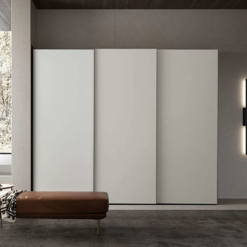 Moderner Kleiderschrank - Glass - Presotto - lackiertes Glas / Aluminium / mit Schwingtür