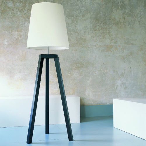 Stehleuchte - METTA - cto lighting - Baumwolle / Massivholz / modern