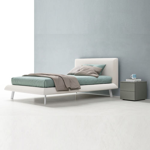 Einpersonenbett - BLUNT - ZALF spa - modern / gepolstertes Kopfteil / Nachttischen