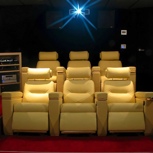 Privater Home-Cinema-Raum - SUISSE - VOTRE CINEMA
