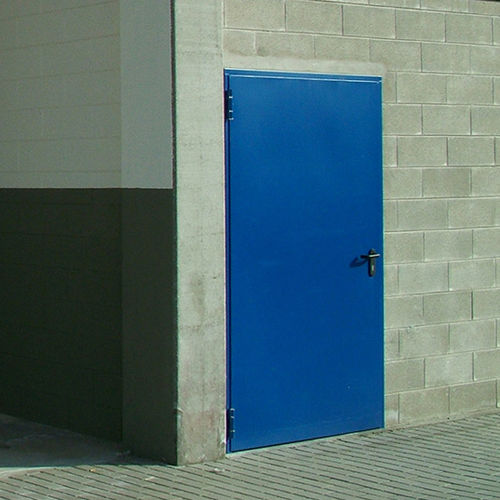 Nebeneingangstür - PEDESTRIAN - KOPRON - Metall / einflügelig / modern