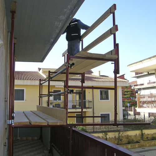 Metallgerüst CANTILEVER MARIO ORLANDO E FIGLI Holz