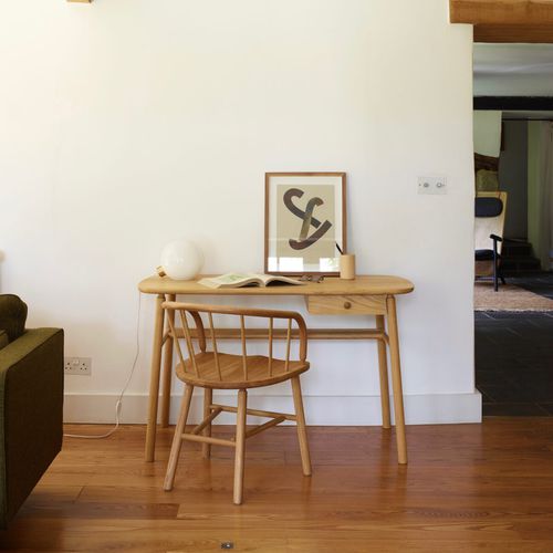 Bodenstehender Schreibtisch - Hardy - ANOTHER COUNTRY - modern / Eiche / gebogen