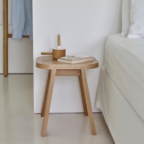 Moderner Hocker - Three - ANOTHER COUNTRY - Eiche / Buche / Gestell aus Eiche