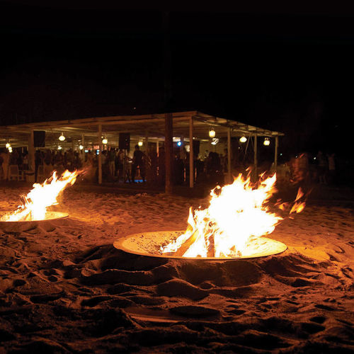 Garten-Feuerstelle / Holz - HOLE - Ak47 design - Stahl / mit Grill