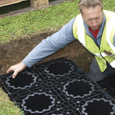Boxsystem zur Regenwasserversickerung / für öffentliche Bereiche - Soakaway - ACO Building Drainage - für Haus / für Terrasse / für Parkplätze