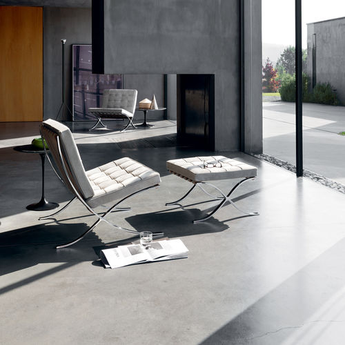 Bauhaus-Design-Kaminsessel - Barcelona® - Knoll international - Leder / Chromstahl / mit Fußstütze