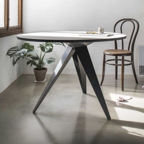 Moderner Tisch - BUSY - MYKILOS - Eiche / MDF / Linoleum