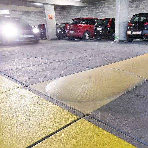 Bremshügel für öffentliche Plätze - Zoontjens