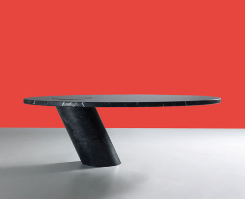 Couchtisch / originelles Design - MANGIAROTTI : ECCENTRICO - Agapecasa - Marmor / oval / für Privatgebrauch