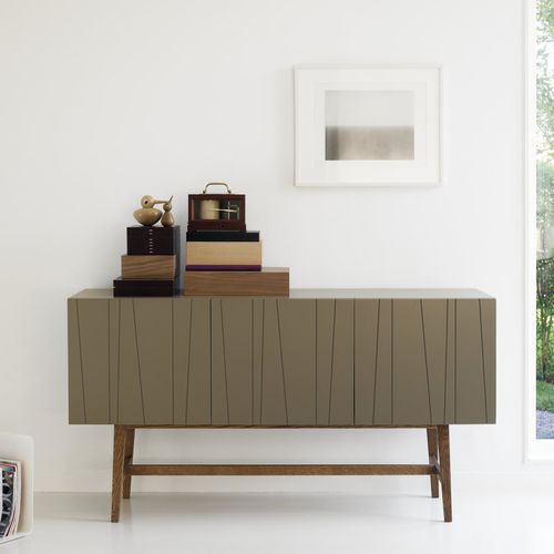 Sideboard mit hohen Beinen - VASS 40:135 STAND - Asplund - modern / Eiche / lackiertes MDF