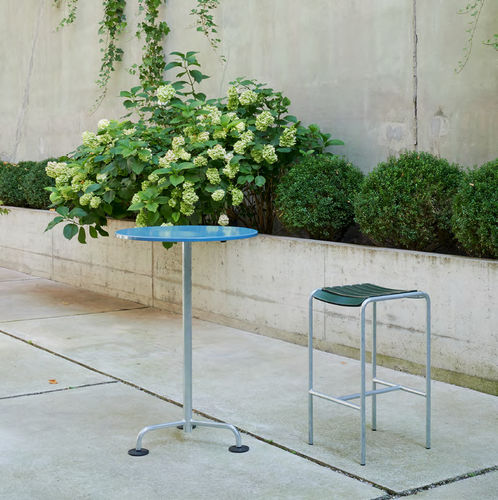 Moderner Barhocker - Atelier Alinea - Esche / Kunststoff / Gestell aus Aluminium