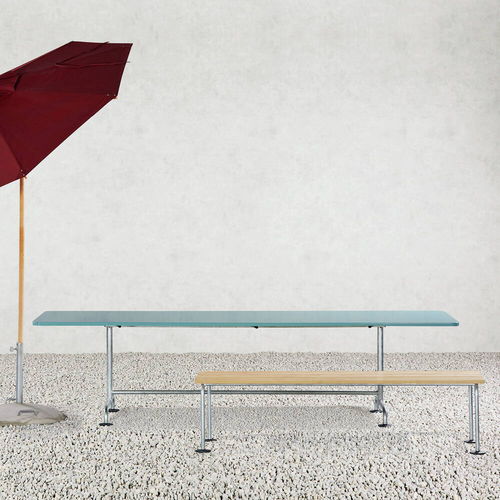 Moderne Gartenbank - Atelier Alinea - Esche / mit Rückenlehne / mit Armlehnen