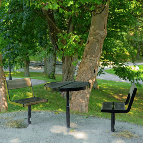 Moderner Stuhl - APRIL  - Vestre - für Außenbereich / Holz / Gestell aus galvanisiertem Stahl
