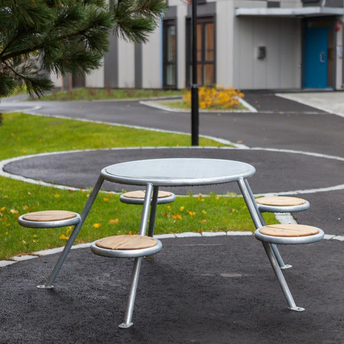 Moderner Picknicktisch - BUZZ  - Vestre - Holz / Gestell aus galvanisiertem Stahl / rund
