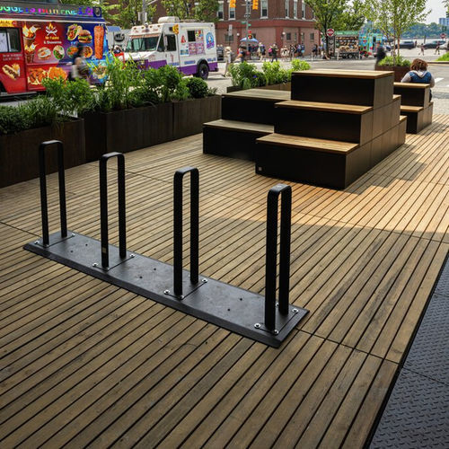 Bodenstehender Fahrradständer - VROOM  - Vestre - gesichert / horizontal / aus recycelbarem Material